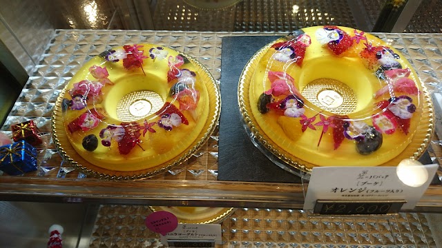 花のババロア havaro トウキョウミタス店