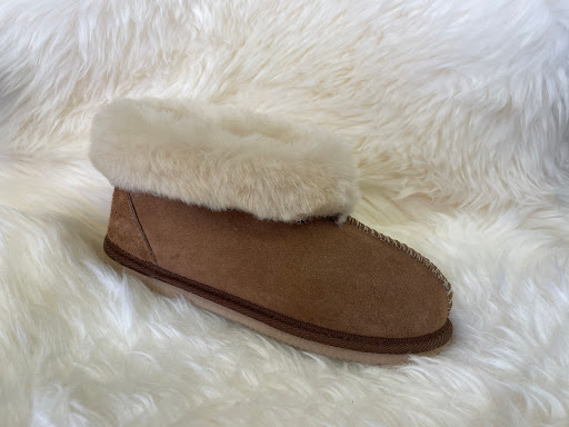 Black & Co SheepskinNZ - Otaki Gallery - New Zealand