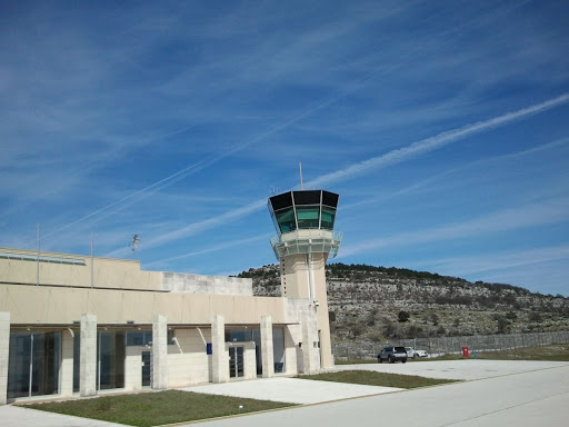 Airport Brac - Visual