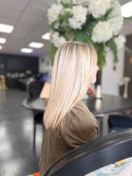Photo n°6 de Le Petit Salon De Guillaume à La Teste-de-Buch (Salon de coiffure)