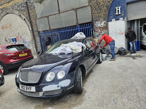 Headley's Garage - Thumbnail