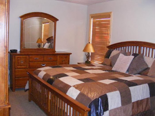 Desert Shadows Investments - Slopeside Retreat - Thumbnail