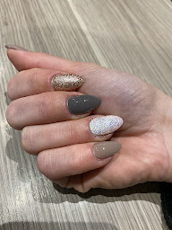Photo n°5 de ongle mania à Serpaize (Salon de manucure)