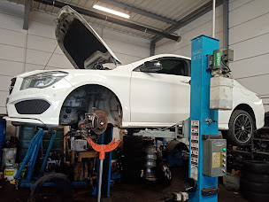 Photo n°1 de BJA à Chambly (Garage automobile)