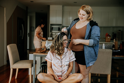 Rolling Scissors Mobile Hairdressing - Thumbnail