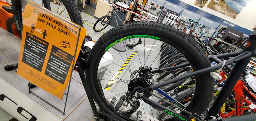 Halfords - Gloucester - Visual