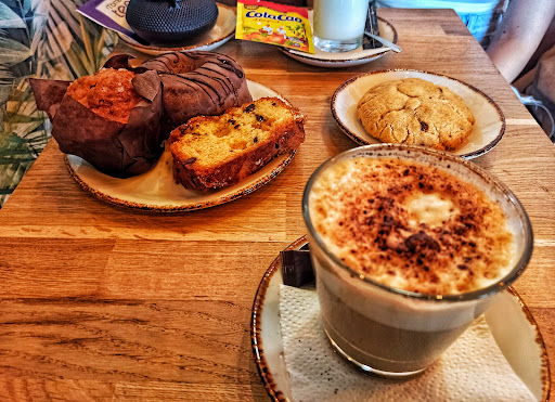 Less Drama Cakes - Thumbnail