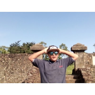 Photos of Pugung Raharjo