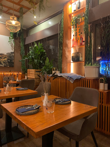 Fefee Asian Kitchen - Thumbnail
