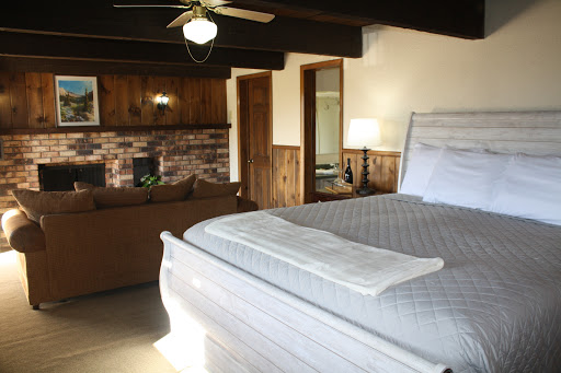 Hideaway Mountain Lodge - Thumbnail