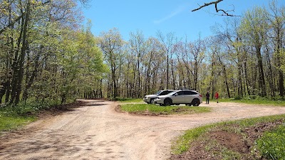Wind Rock/Appalachian Trail Parking