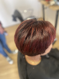 Photo n°21 de L'espace coiffure à Épouville (Salon de coiffure)