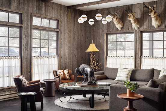 The Virginian Lodge by null