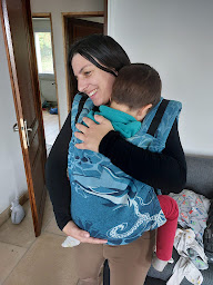 Photo n°2 de Delphine - Ateliers Portage Bébé - Une Bulle pour 2 - Cours portage et massages bébé à Chaponnay (Centre de formation à distance)