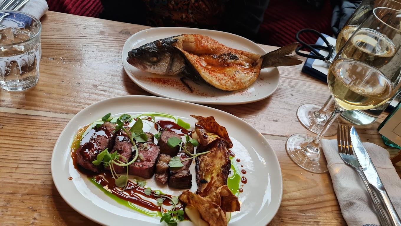 Discover the best Bermondsey Street Restaurants in London SE1! From delectable burgers to authentic Italian cuisine, explore a culinary journey like no other. Indulge in diverse flavours and experience the vibrant dining scene of Bermondsey Street. Bon appétit!