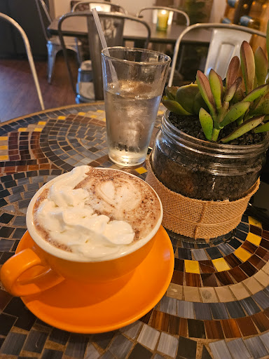 Cariño's Cafe - Visual