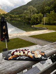 Photo n°12 de La Buvette Du Lac du Lauzet à Le Lauzet-Ubaye (Restaurant)