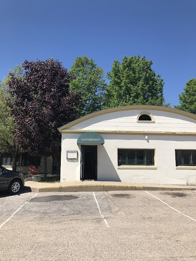 Seavey Street Laundromat