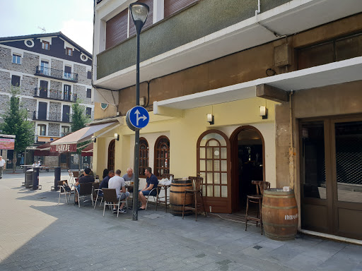 Usurbe Taberna Gallery - Spain