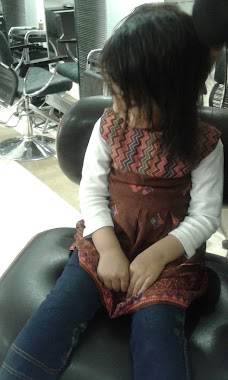 Jugnu Wasim Beauty Saloon wah-cantt