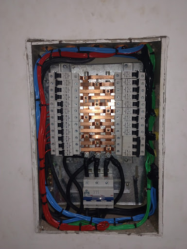 Sidney Fagner Eletricista