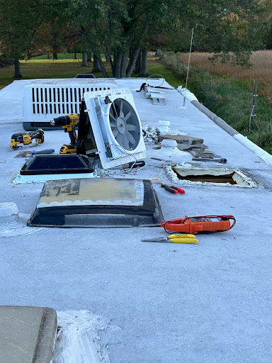 Venture On Mobile RV Repair - Thumbnail