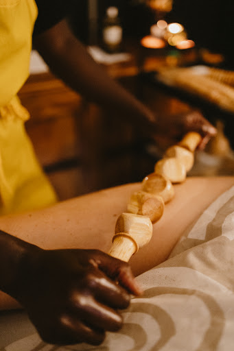 Maderotherapie - massage drainant holistique - Nice - Now & You Therapy Institute - Thumbnail