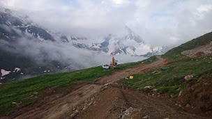 Photo n°4 de B.M.G à Courchevel (Service de déneigement)