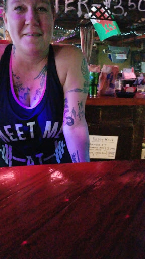 Mick's Pub - Visual