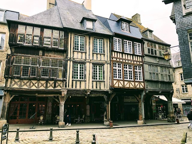 Dinan