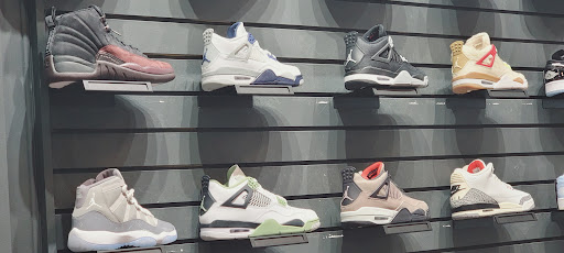 Kicks Freak - Visual