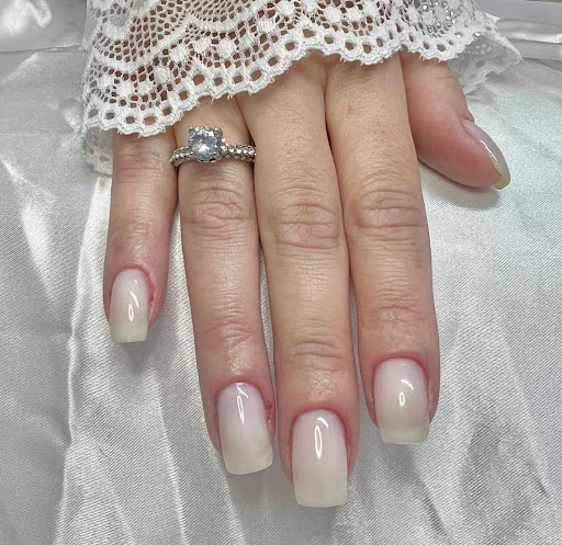 Danubia Reis - Brazilian Hairdresser and Beauty Specialist in Milton Keynes - Thumbnail