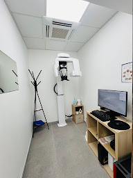 Photo n°3 de Dr Boukhelif Chems - Endodontiste Montpellier - Endodontie exclusive - Chirurgien-Dentiste à Montpellier (Endodontiste)