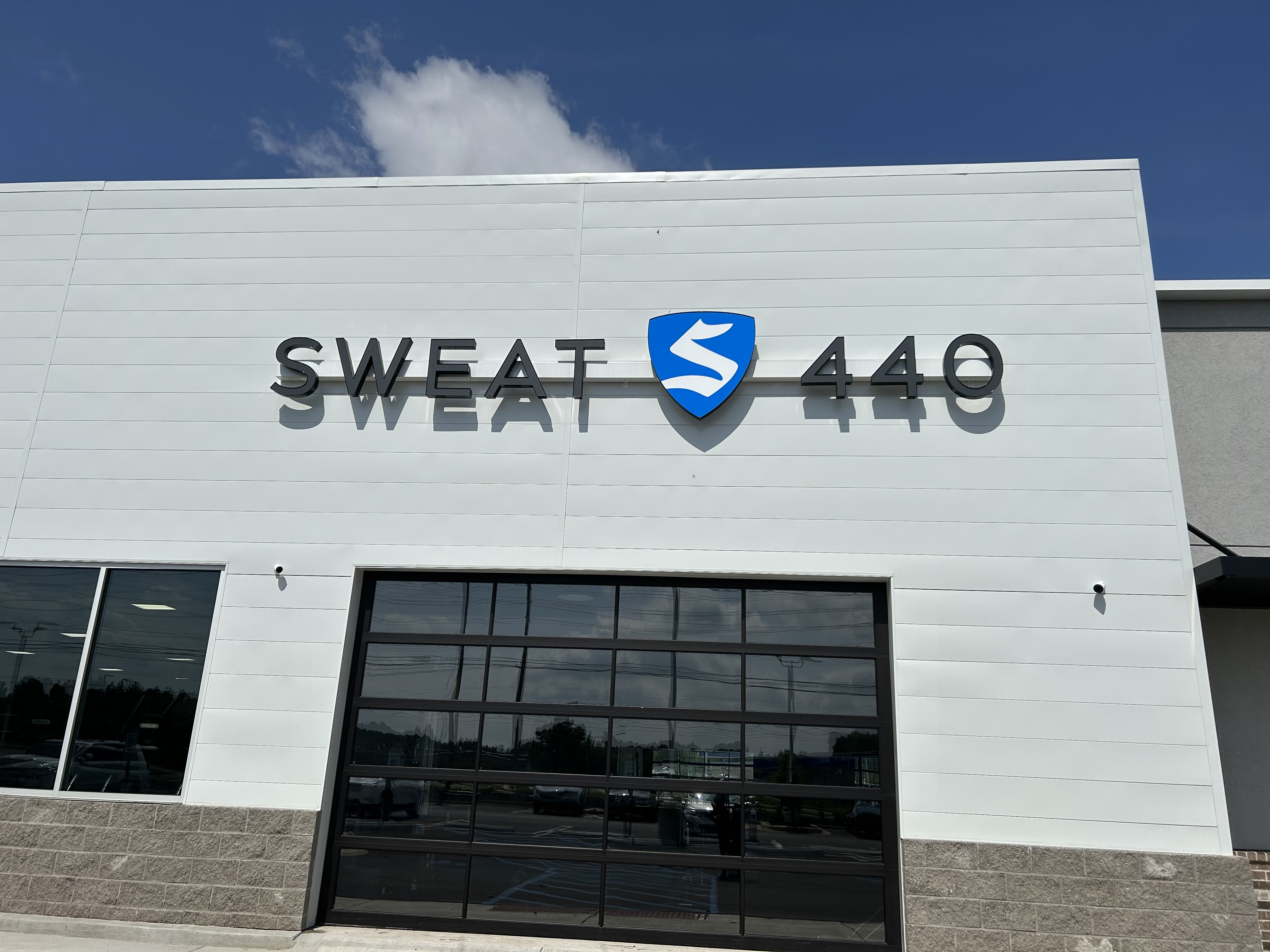 SWEAT440 photo 5