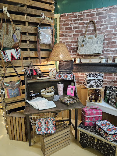The Rusty Bucket Boutique - Thumbnail