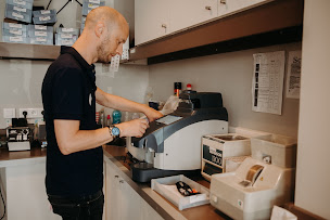 Photo n°26 de Opticien Agde - Zone Hyper U - Krys à Agde (Magasin de lunettes de soleil)