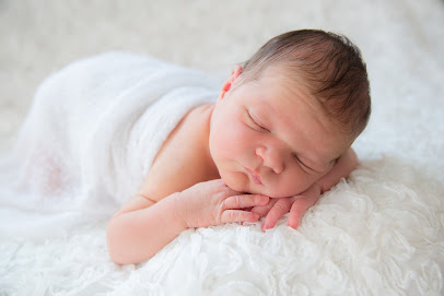 Viviana Nocera Fotografie da 14 anni realizza ritratti Maternità Neonati Famiglia professionali eventi privati