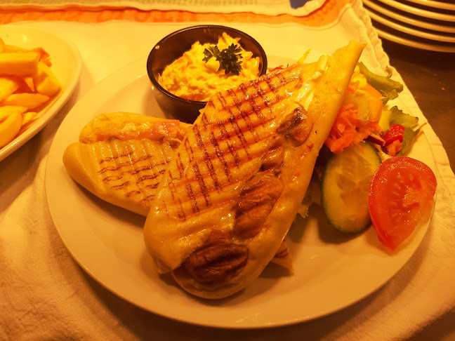 Crown Burger Bar & Cafe - Worcester