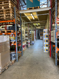 Photo n°1 de YESSS Electrique La Tour Du Pin à Saint-Jean-de-Soudain (Magasin de matériel de plomberie)