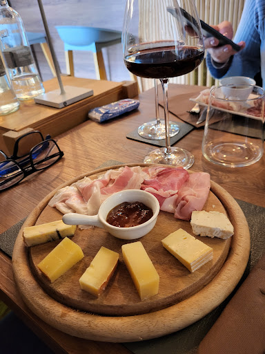 De Gustibus Wine Bar - Thumbnail