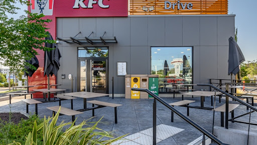 Photo 10 - Burger King