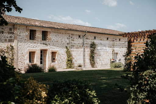 Photo de Chateau Latour Segur Suites et Spa TerreHappy à Lussac (33570)