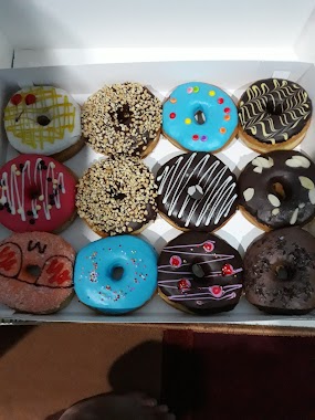 Honey Donuts Cihanjuang, Author: Miftah Jamil