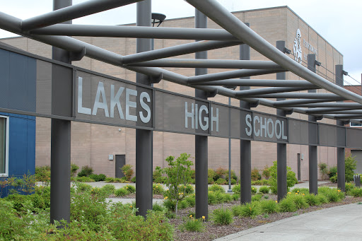 Lakes High School