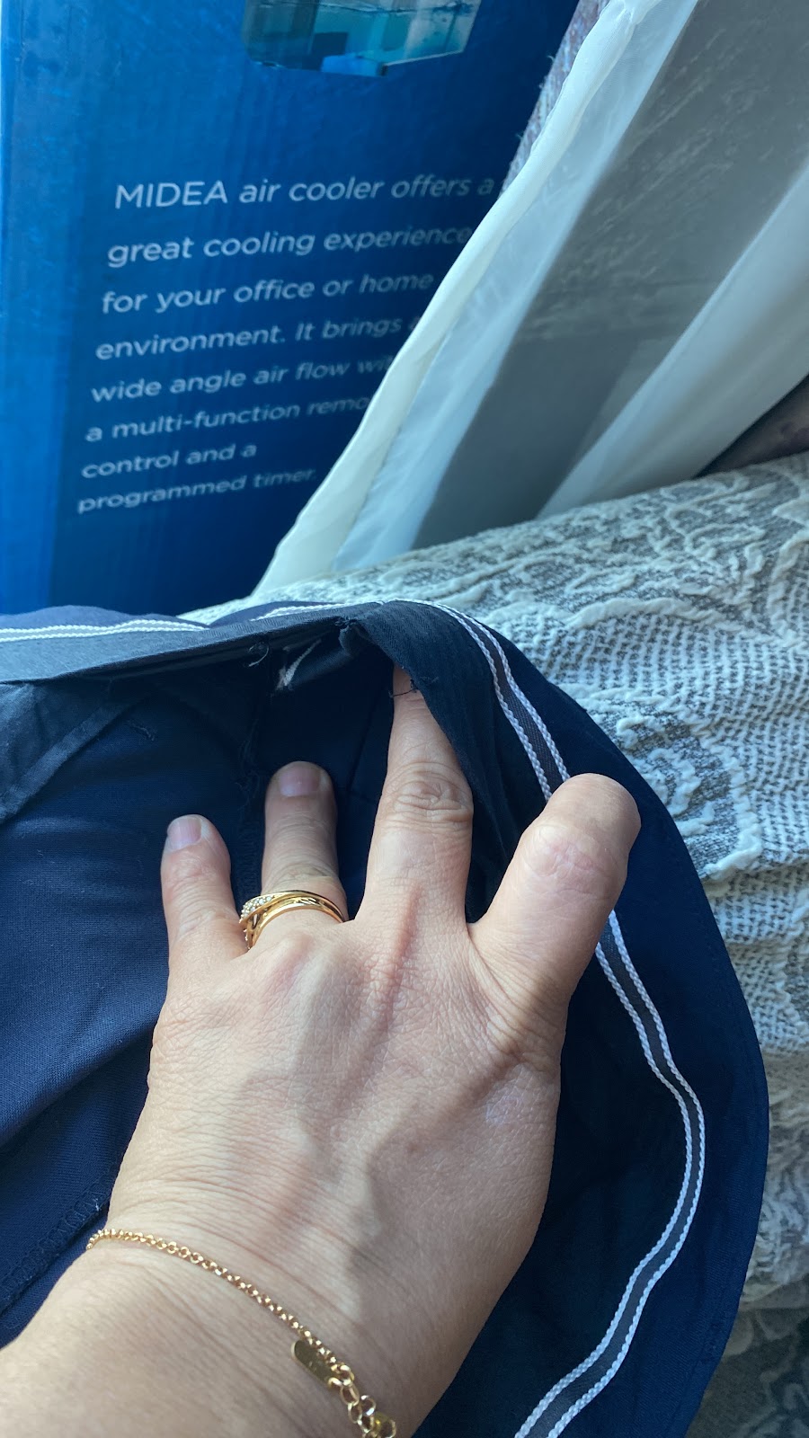 Umm Khalifa Tailoring Services - صورة 2