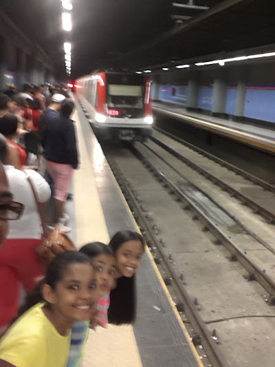 Photos of Estaci&oacute;n Gregorio Luper&oacute;n, L1
