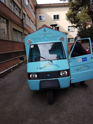 Piazza Emanuele Gianturco - Thumbnail
