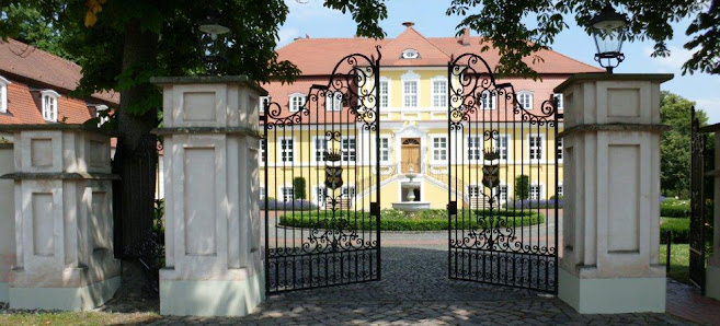 Bismarck-Schloss Döbbelin Döbbeliner Dorfstraße 18, 39576 Stendal, Deutschland