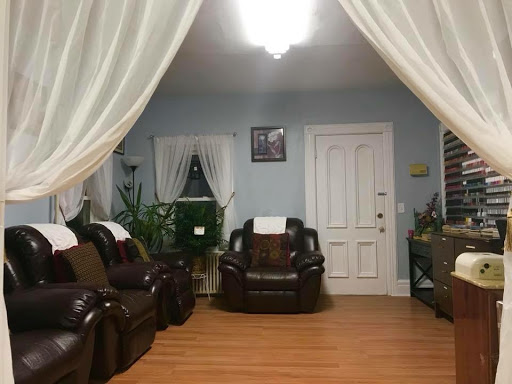 Pretty Nails Salon - Thumbnail