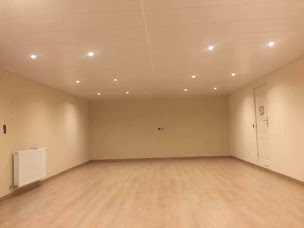 Photo n°2 de LP PEINTURE - Ludovic POUX à Bons-en-Chablais (Peintre en bâtiment)